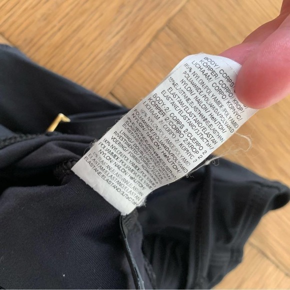 La Blanca Size 4 One Piece Swim Suit Black Ruched Padded - Picture 6 of 8